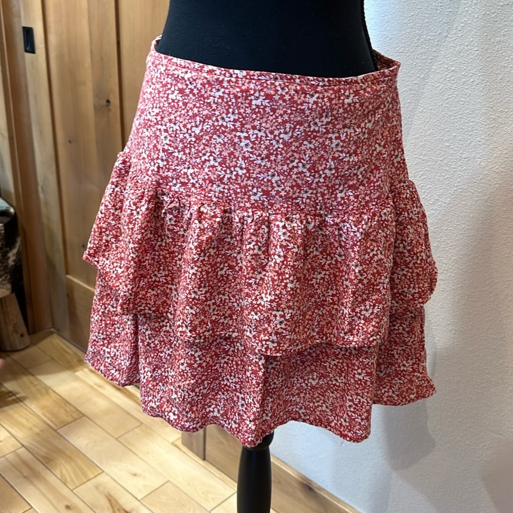 Abercrombie and Finch size medium skirt